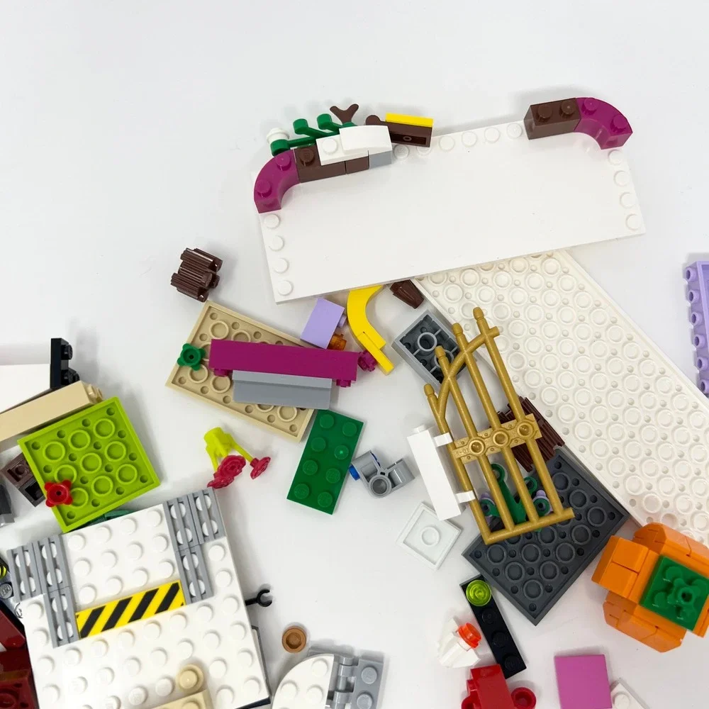 LEGO Mixed Bulk Lot Bricks Vehicles‎ and Pieces 1.2 lb